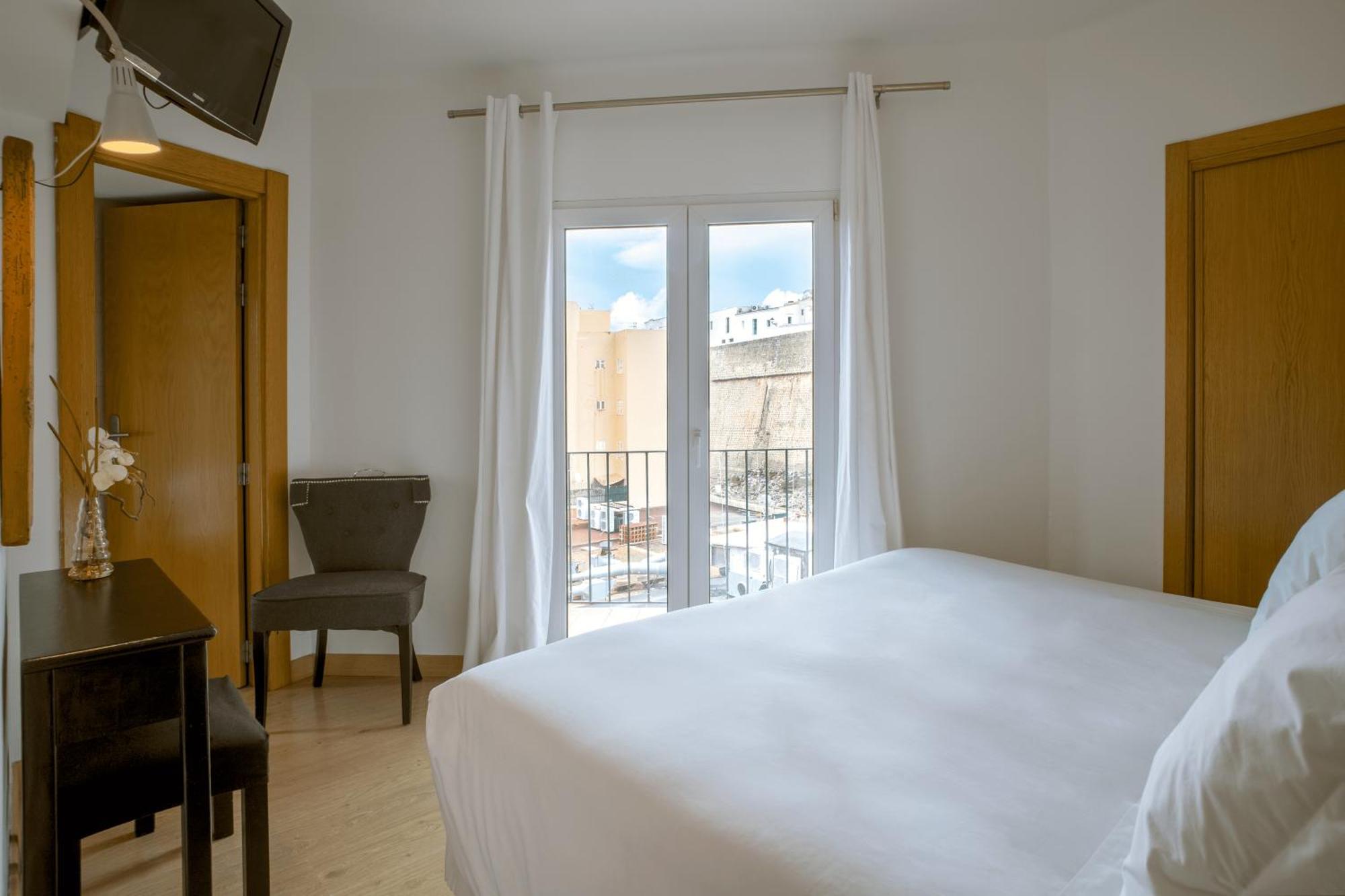 Hostal Parque Ibiza Ngoại thất bức ảnh